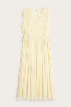 Ermeløs kjole i chiffon
