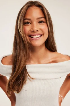 Ermeløs off-shoulder-topp