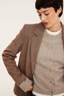 Finstrikket cardigan