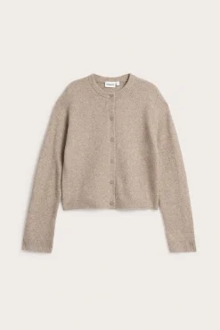 Finstrikket cardigan