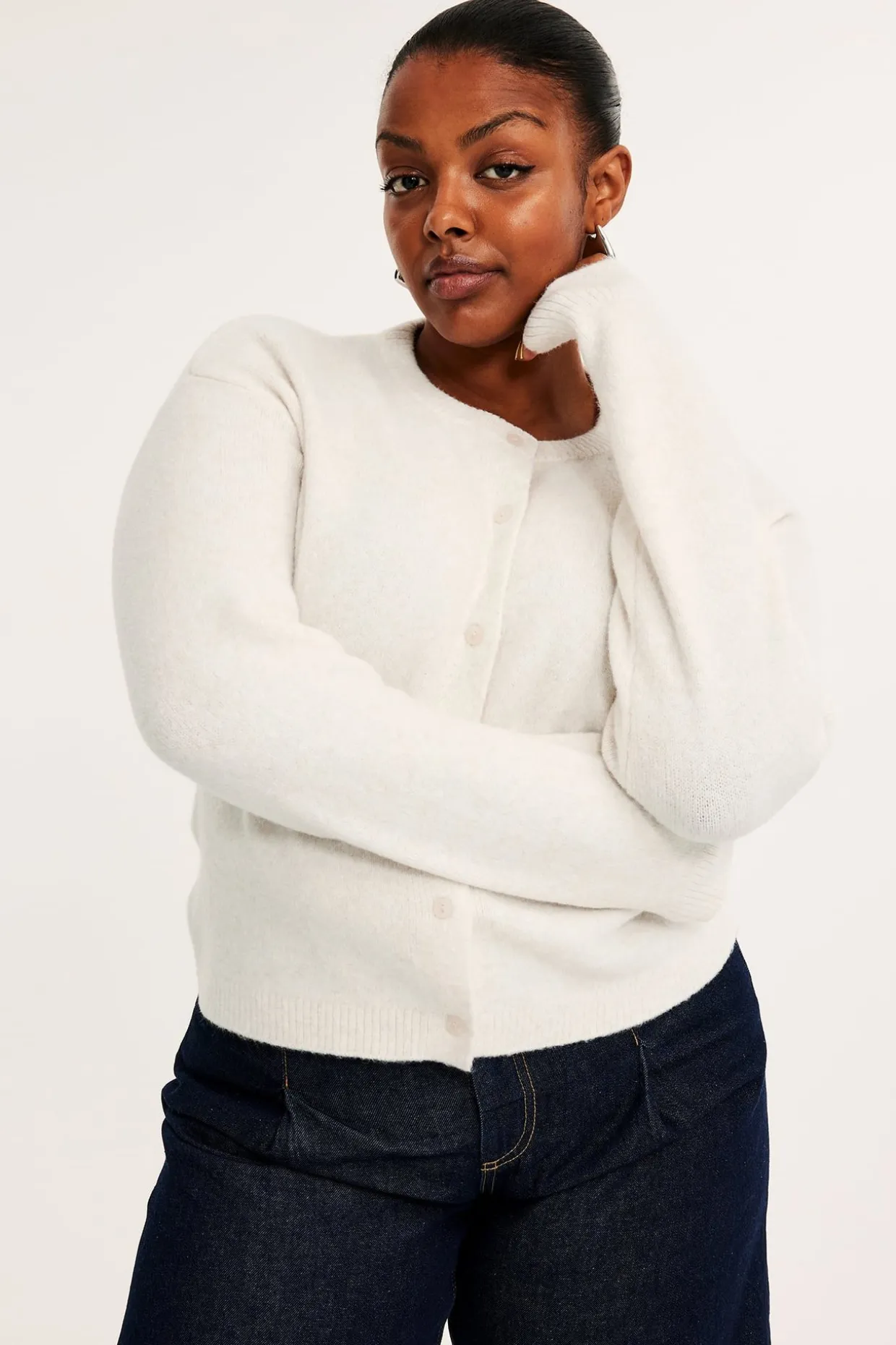 Finstrikket cardigan