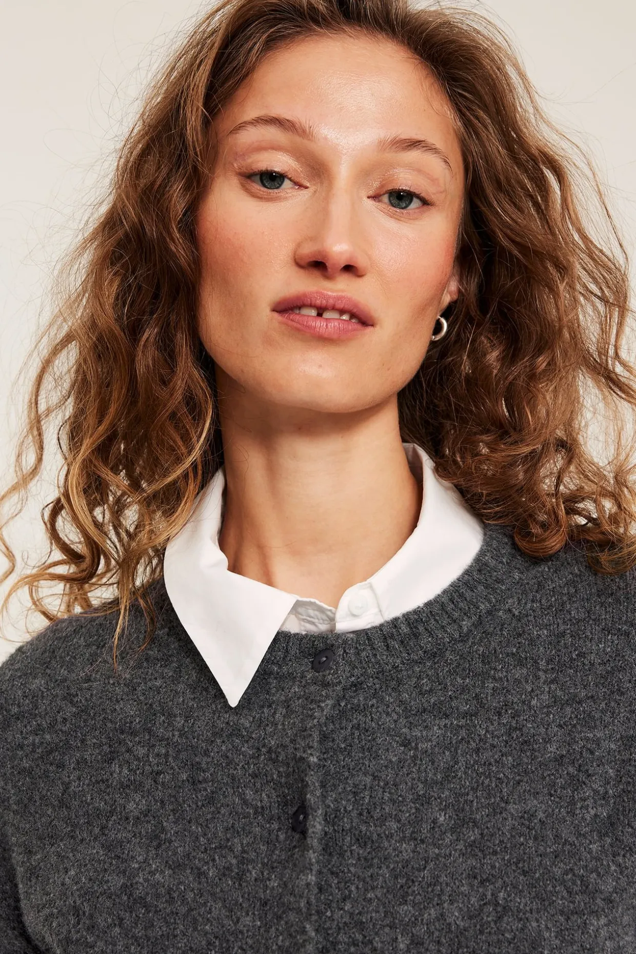 Finstrikket cardigan