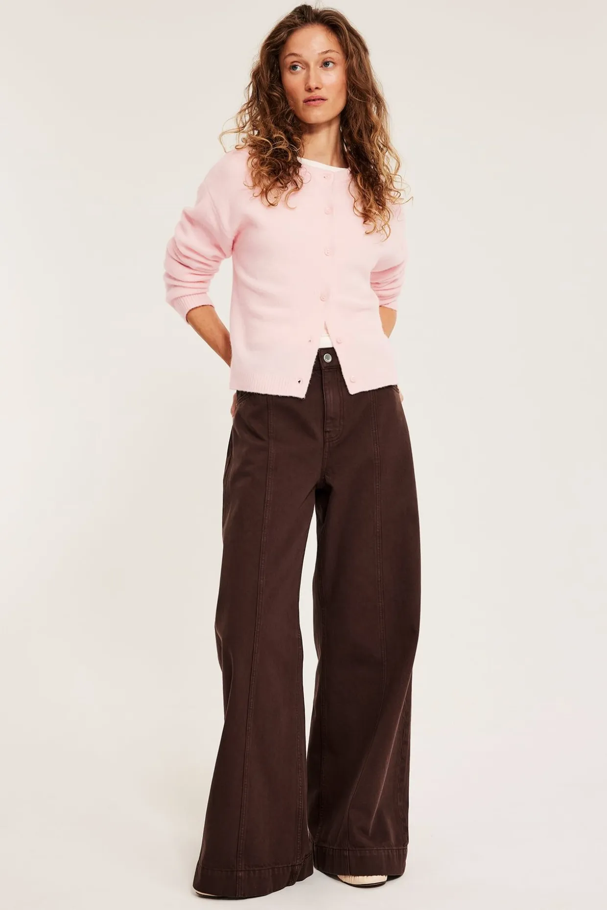 Finstrikket cardigan