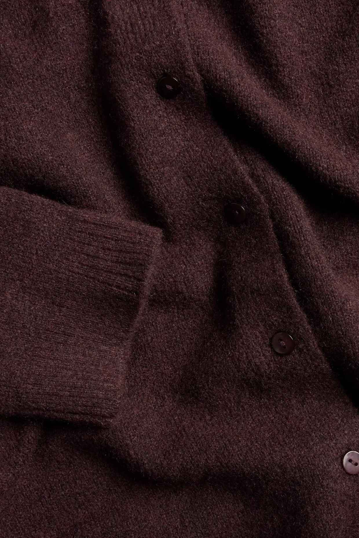 Finstrikket cardigan