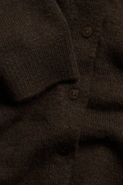 Finstrikket cardigan