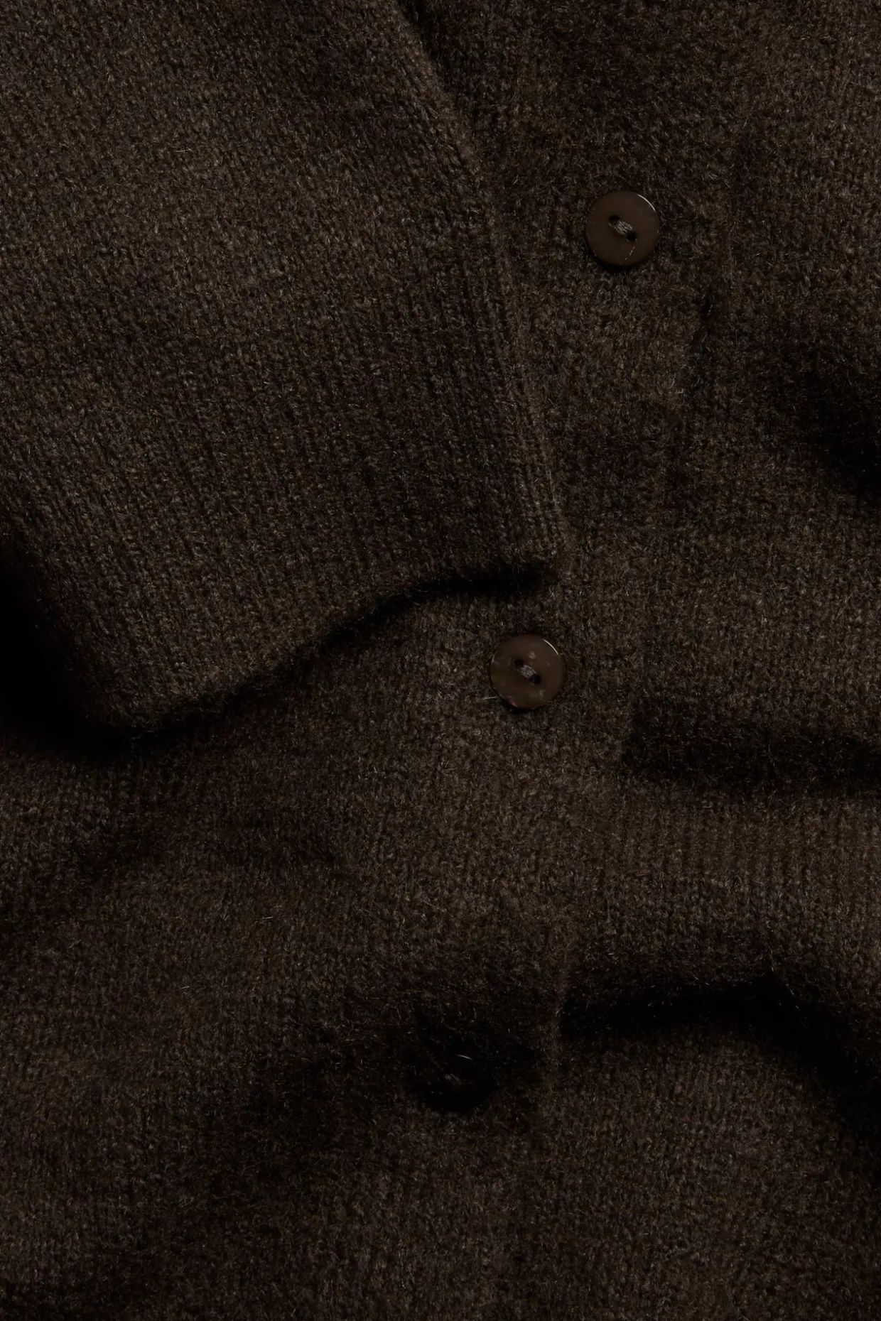 Finstrikket cardigan