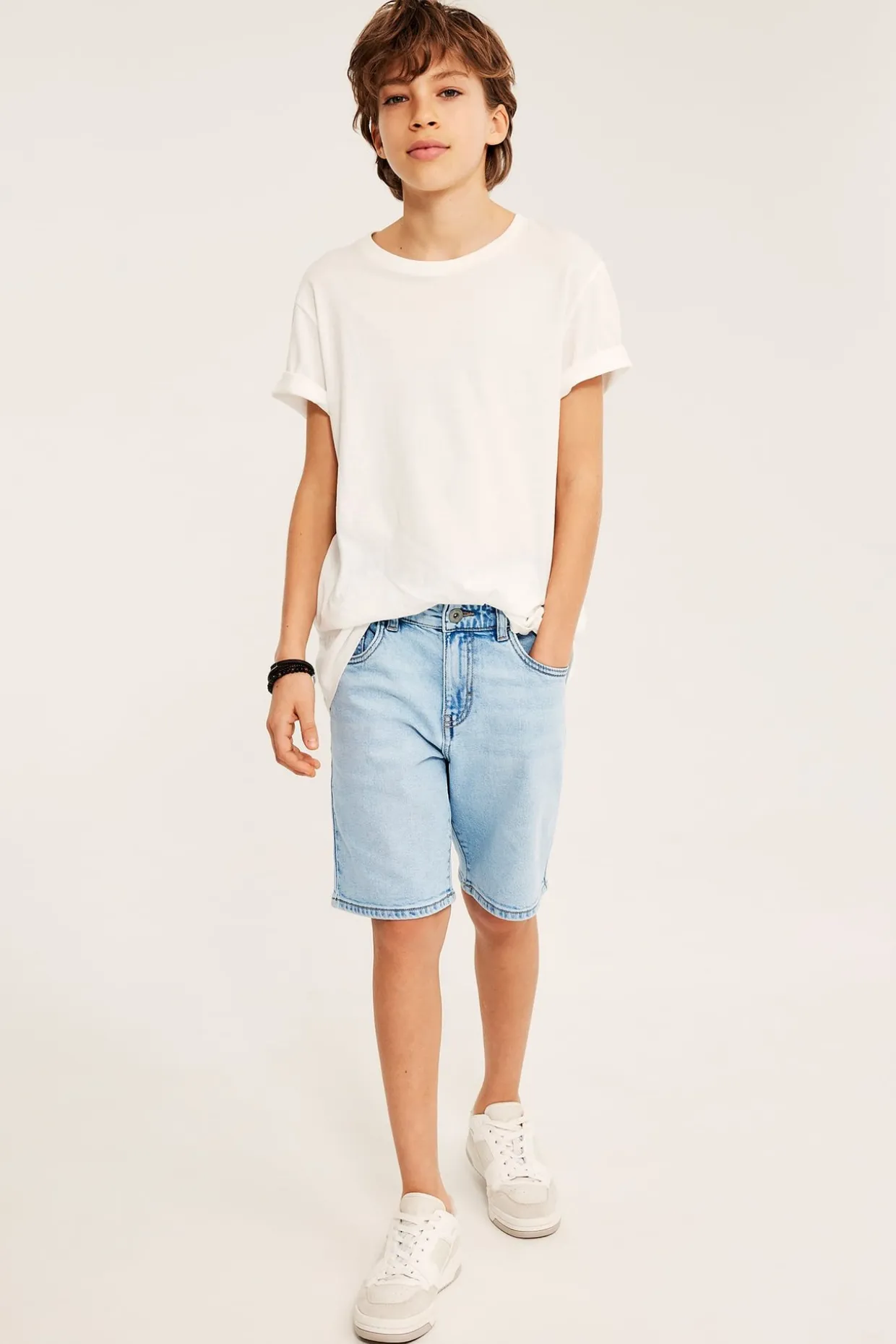 Jeansshorts i elastisk denim
