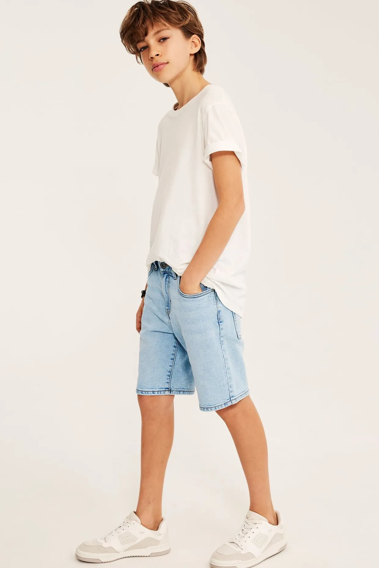 Jeansshorts i elastisk denim
