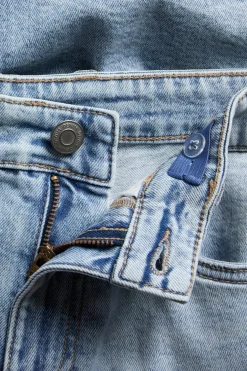 Jeansshorts med lengre ben