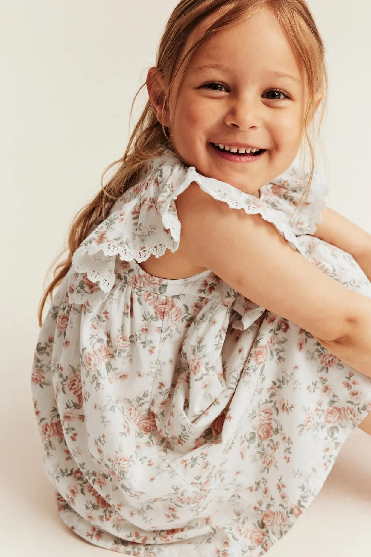 Kjole med blomstermønster