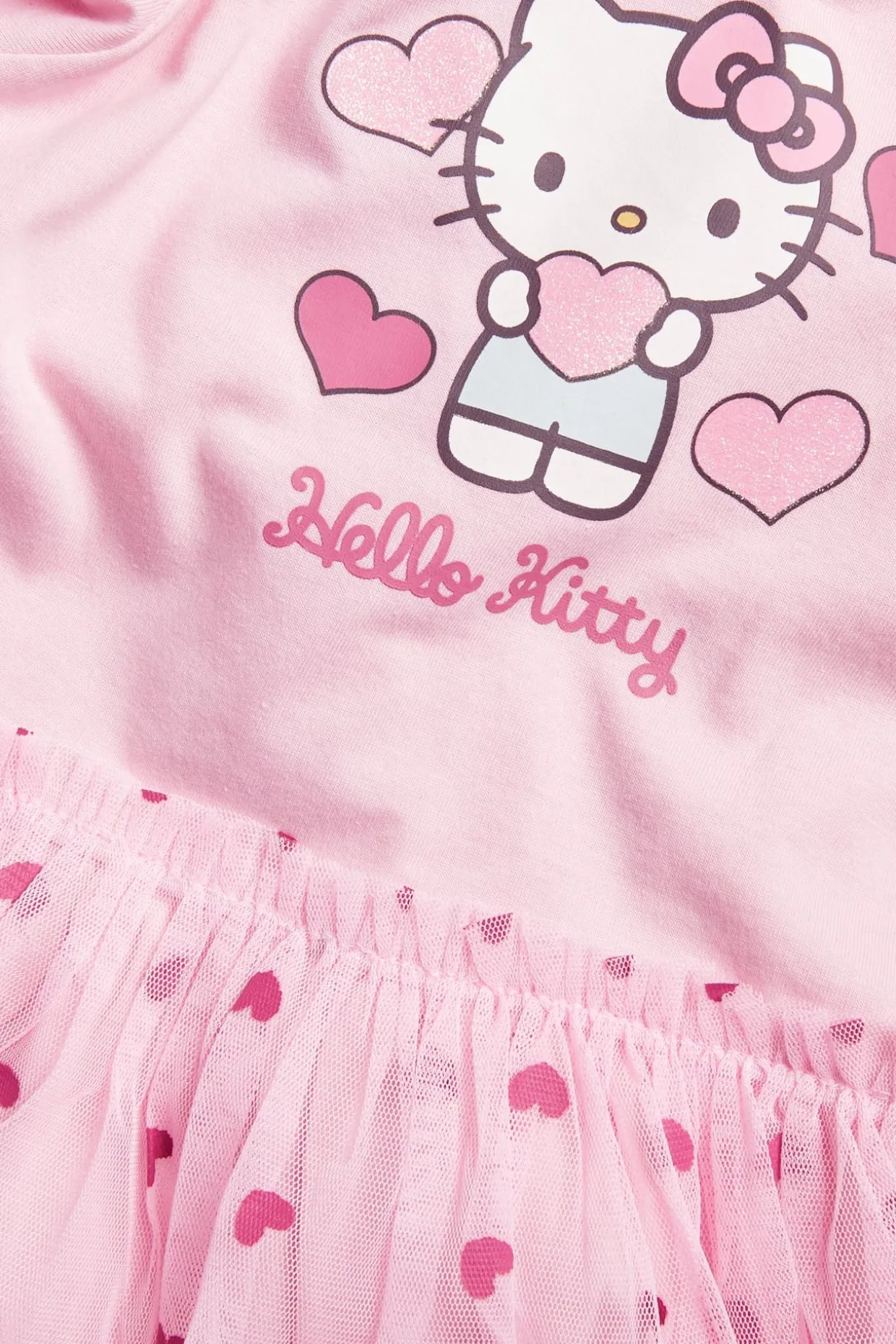 Kjole med tyllskjørt og Hello Kitty-motiv