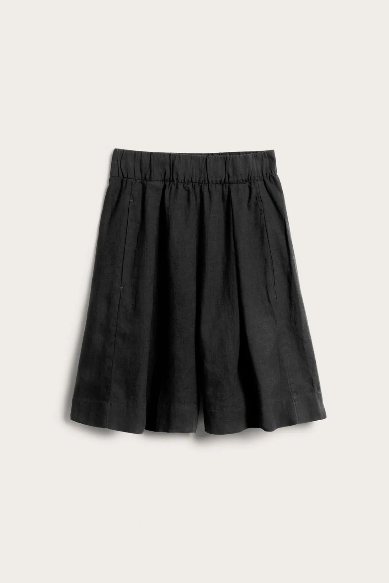 Knelang linshorts