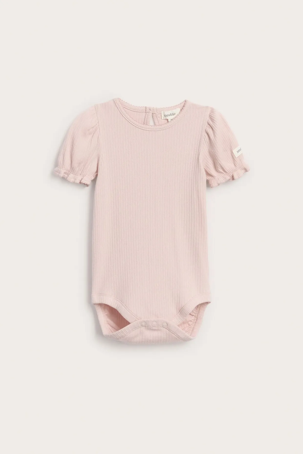 Kortermet body med puffermer