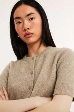 Kortermet cardigan