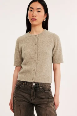 Kortermet cardigan