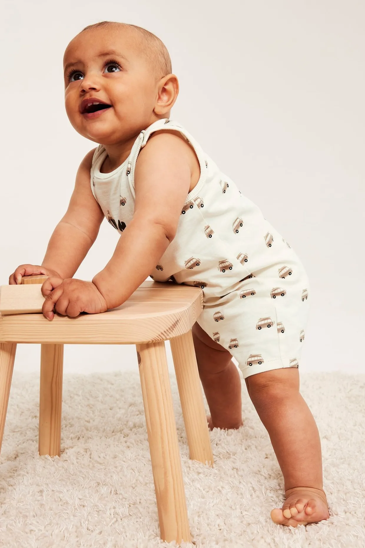 Kortermet jumpsuit med busser