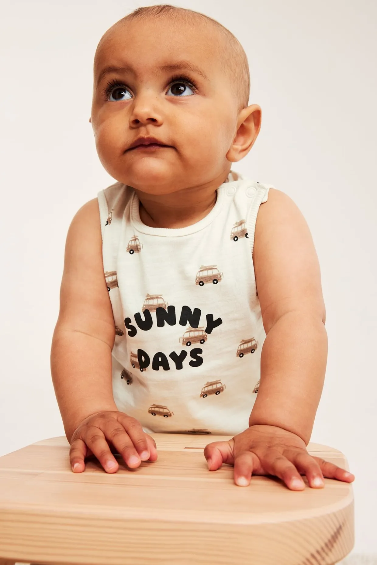 Kortermet jumpsuit med busser