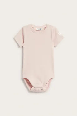 Kortermet ribbestrikket body