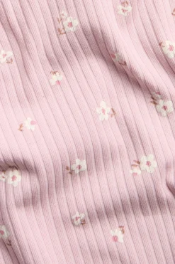 Kortermet ribbestrikket topp