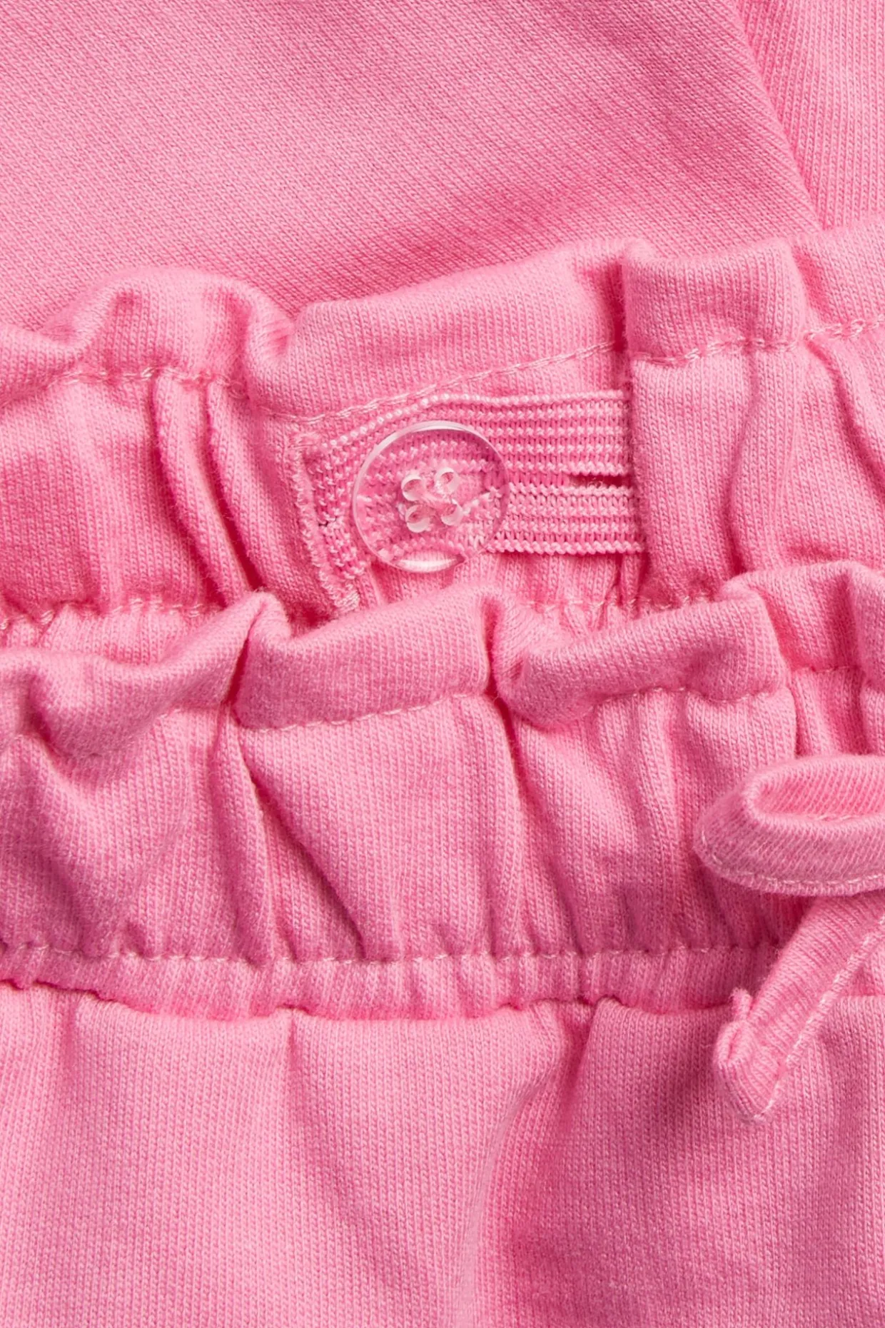 Korte shorts med sløyfe og jordbærbroderi