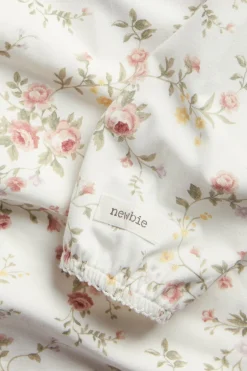 Langermet blomstrete body