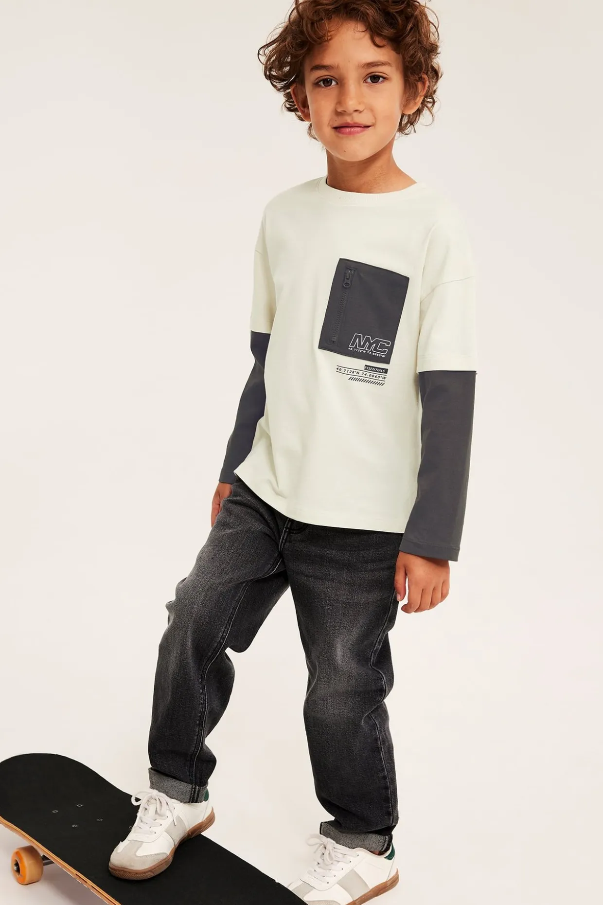Langermet T-skjorte med lag-på-lag-look