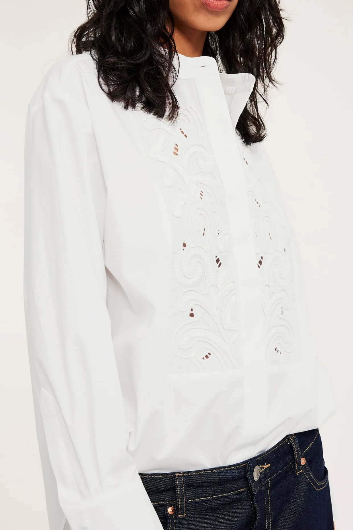 Lang skjorte med broderier
