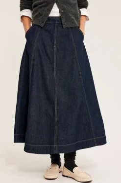Langt jeansskjørt