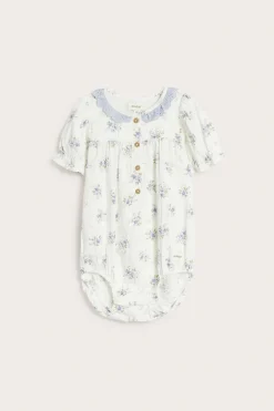 Liten blomstret kortermet body