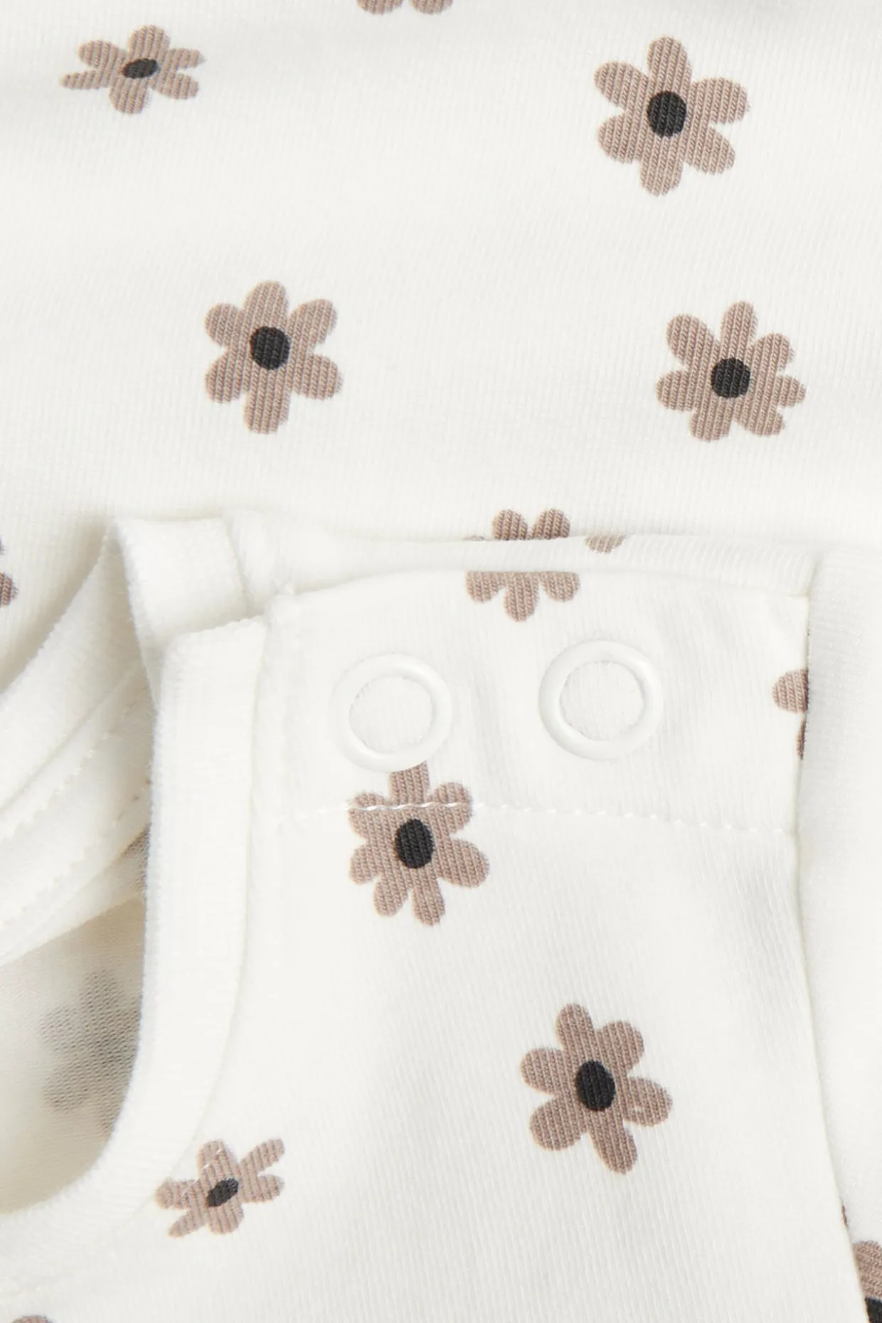 Liten blomstret kortermet body