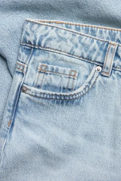 Loose jeans low waist
