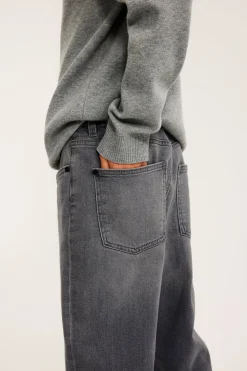 Loose jeans mid waist