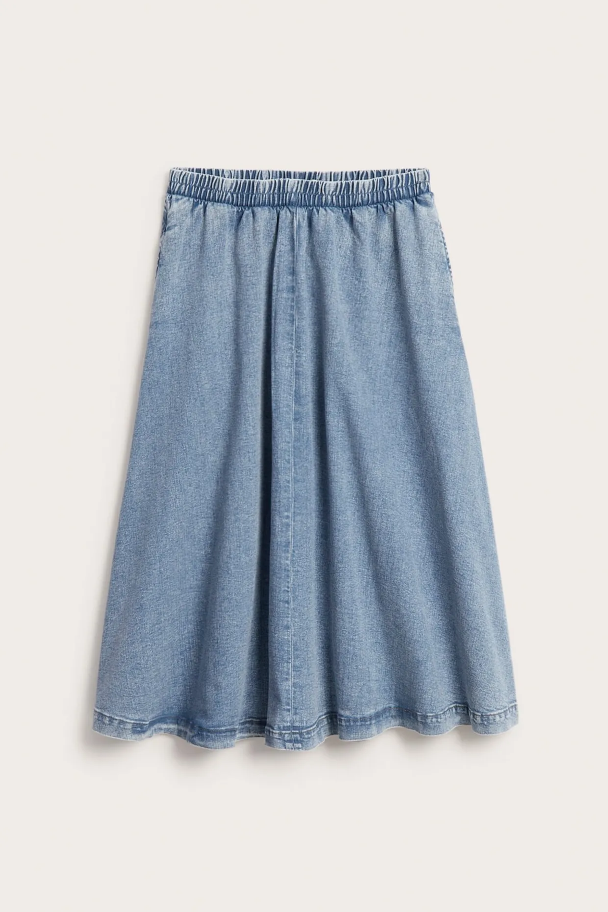 Middels langt jeansskjørt