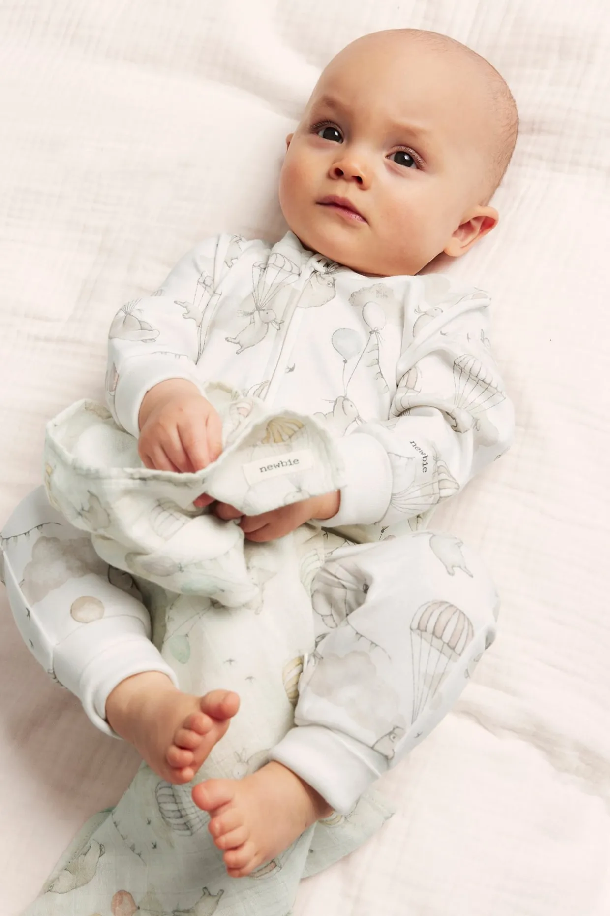 Mønstret babypyjamas