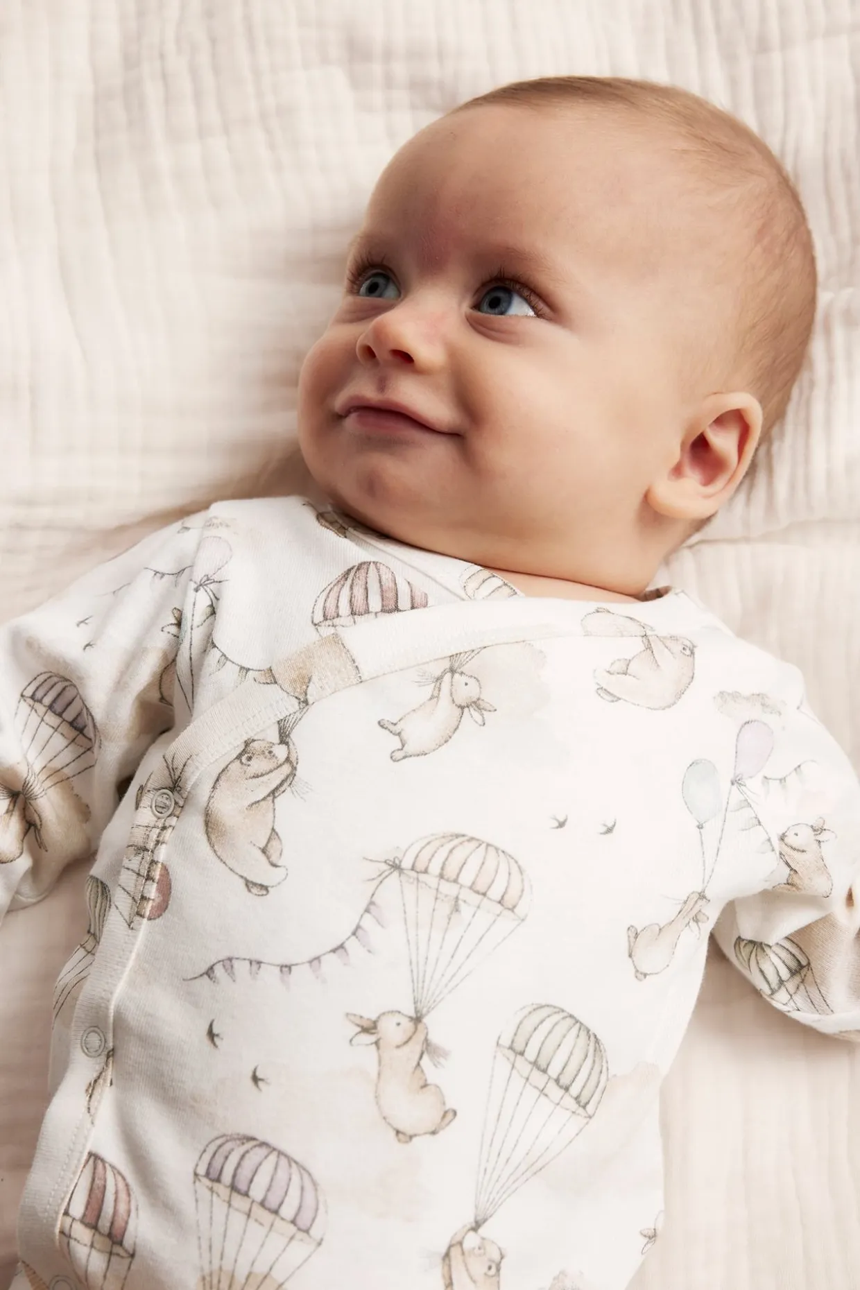 Mønstret omslagsbody baby