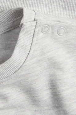 Myk sweatshirt til baby med børstet innside