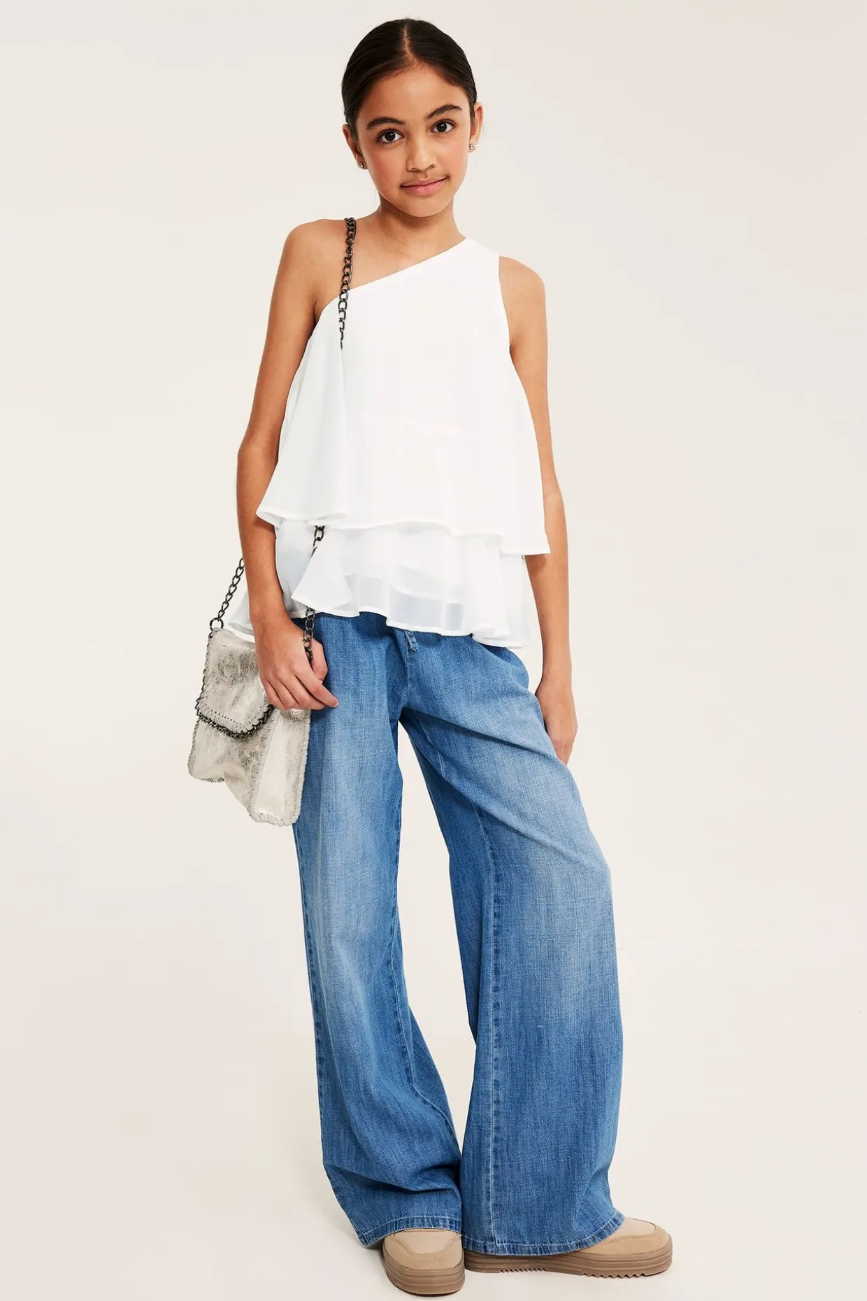 One shoulder-bluse med volanger