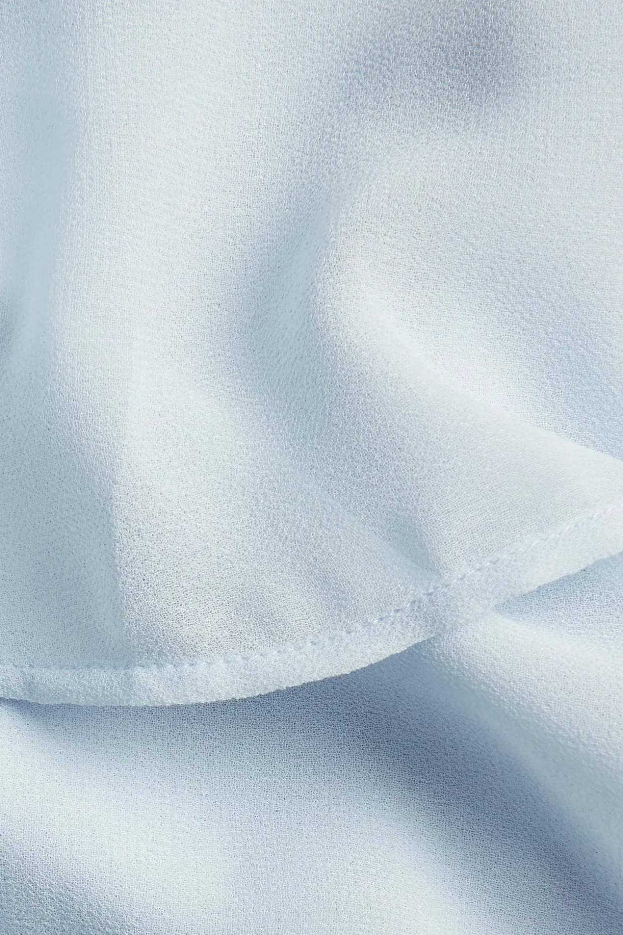 One shoulder-kjole med volanger