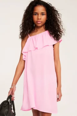 One shoulder-kjole med volanger