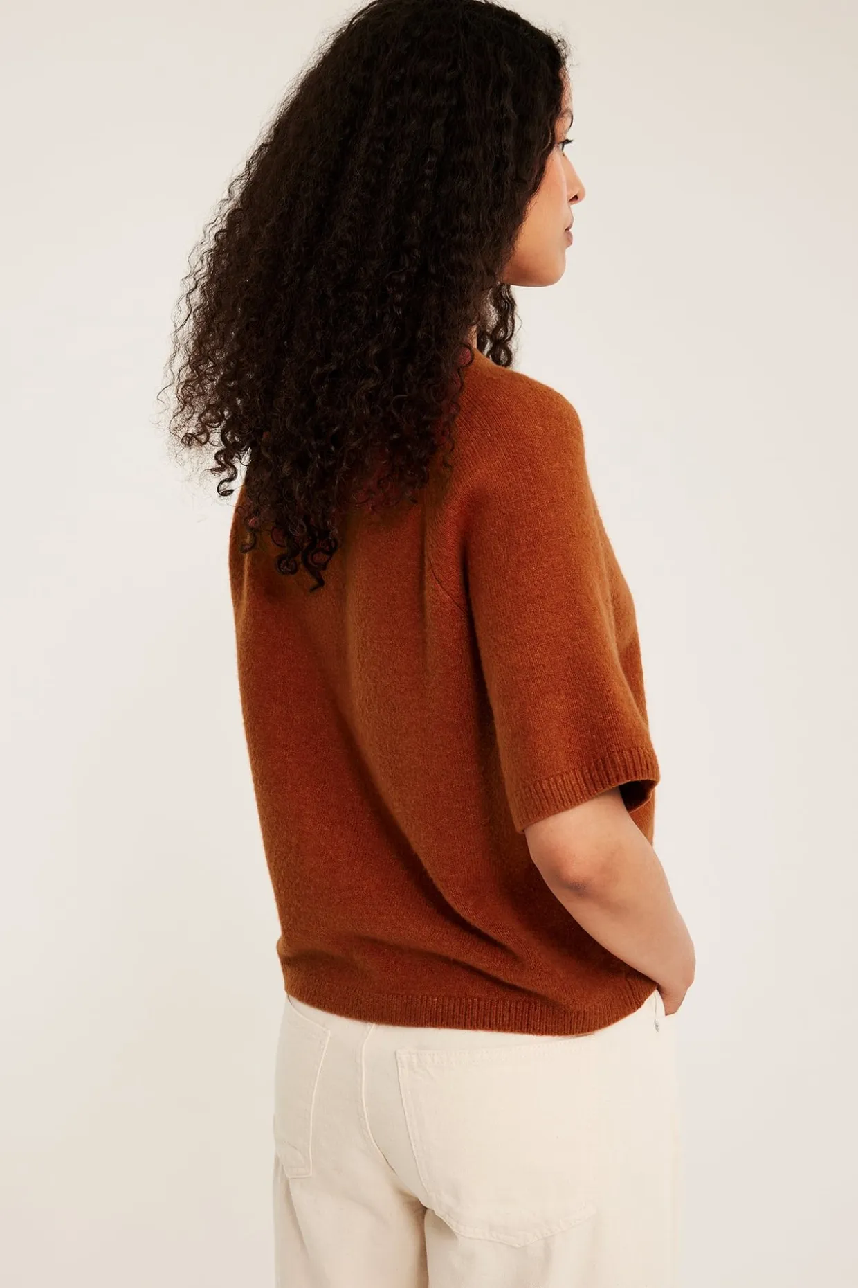 Oversized strikket t-skjorte