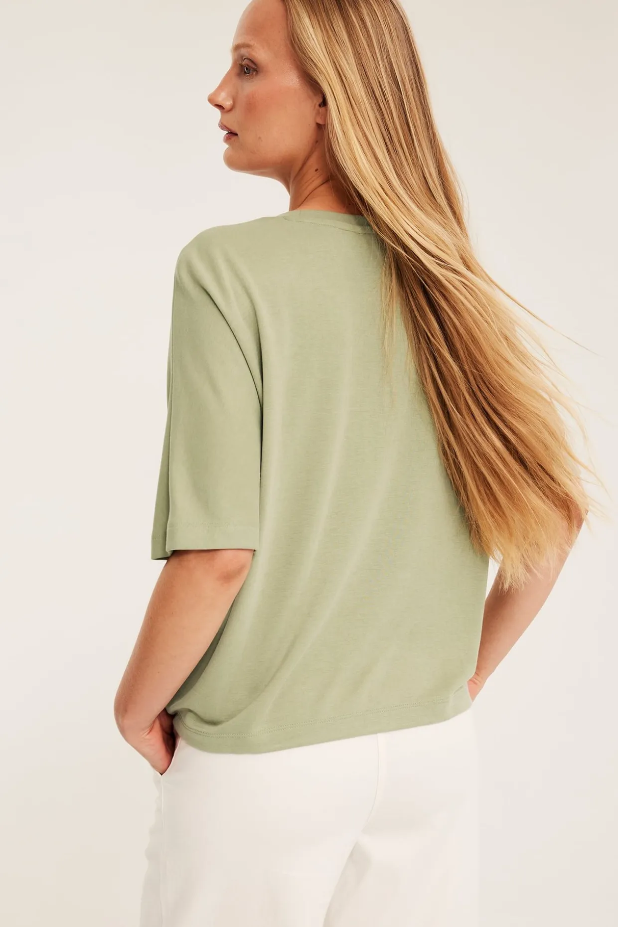Oversized topp med korte ermer
