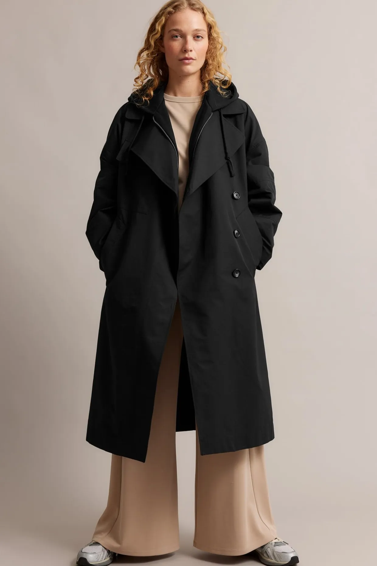 Oversized trenchcoat