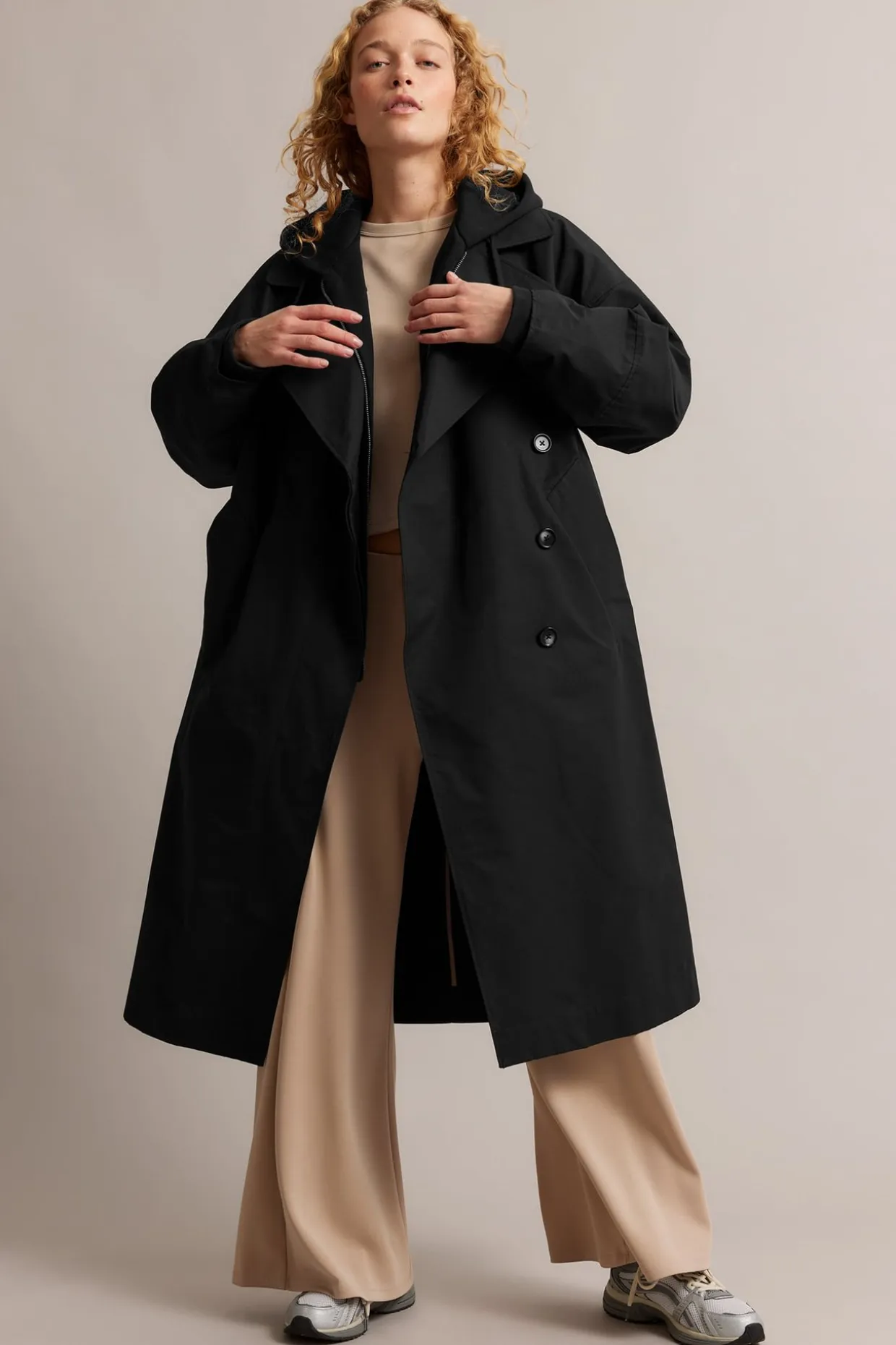 Oversized trenchcoat