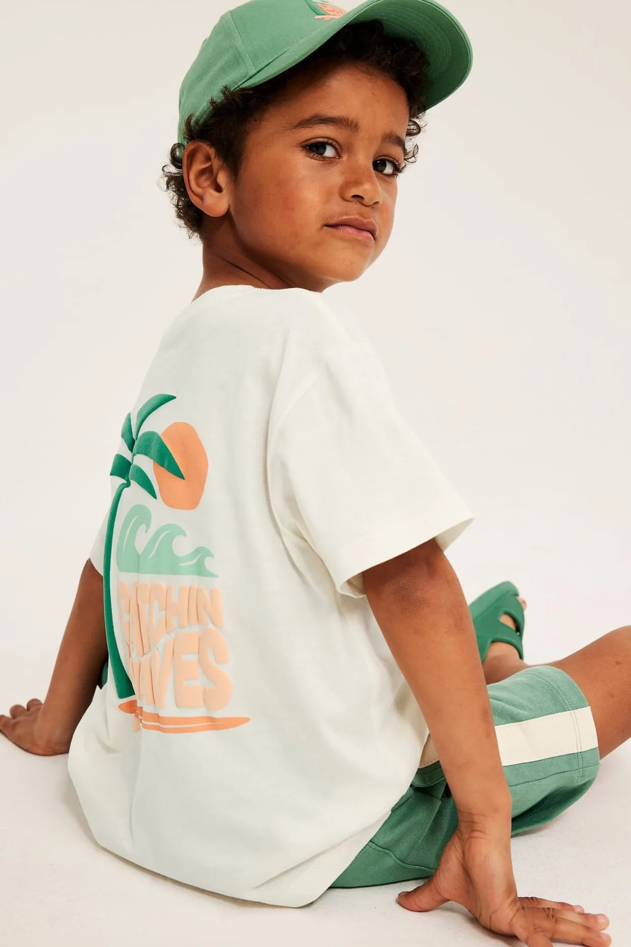 Oversized T-skjorte med strandmotiv