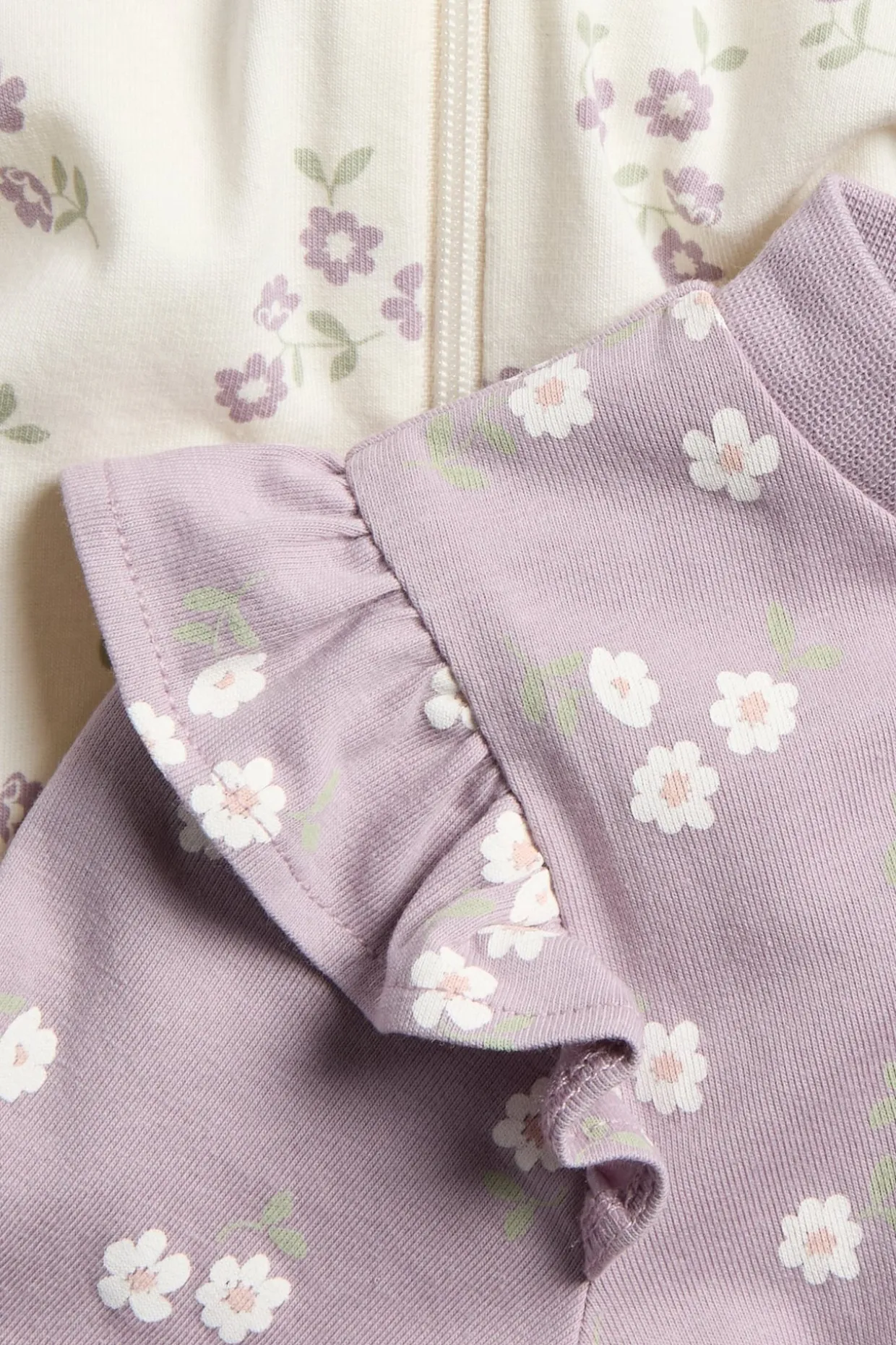 2-pk. pyjamaser med volang