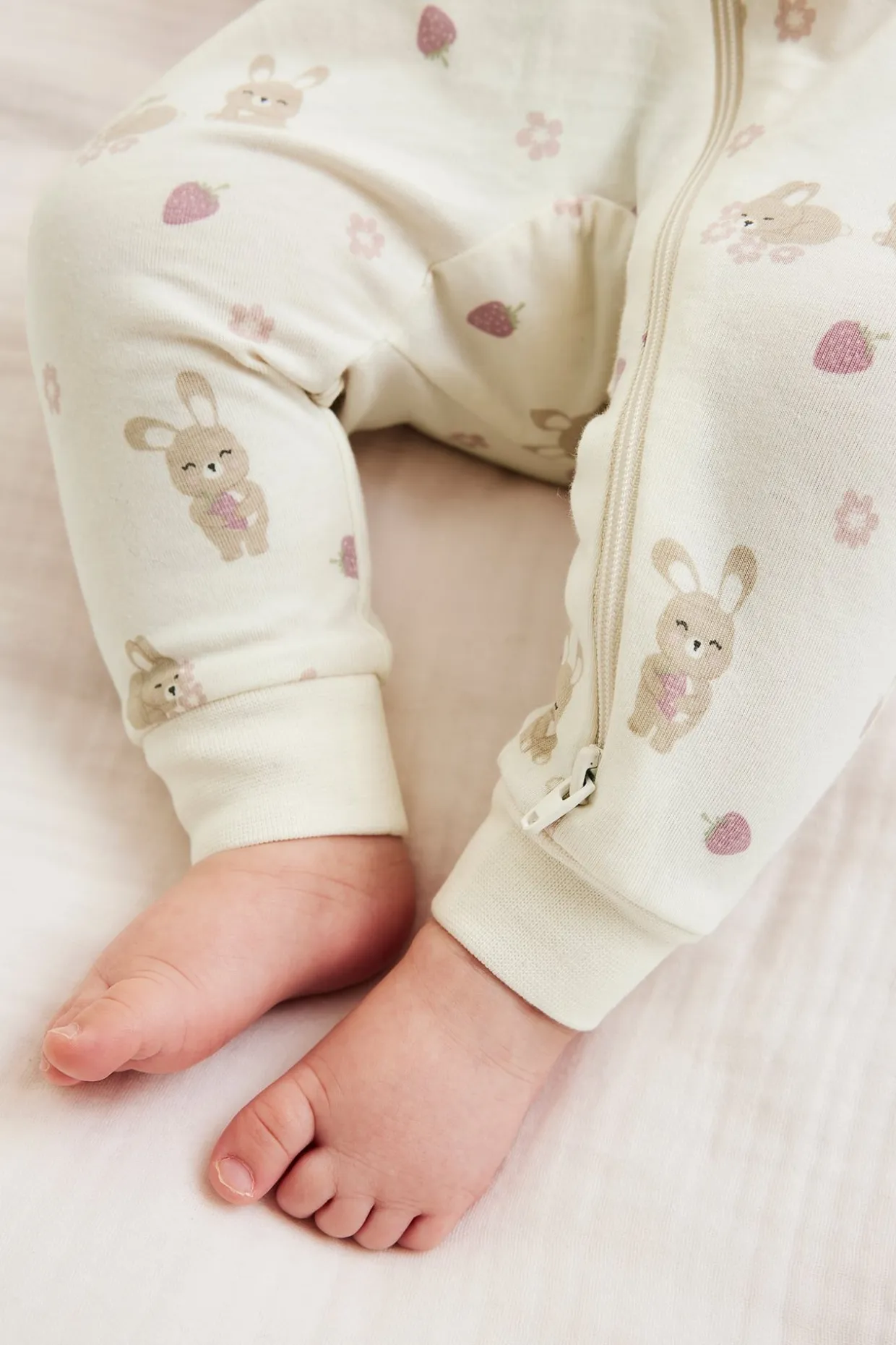 2-pk. pyjamaser med volang