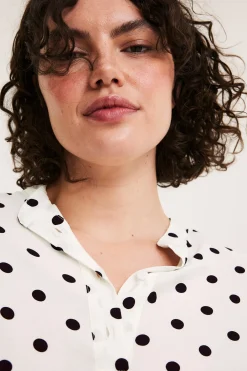 Popover-bluse med korte ermer