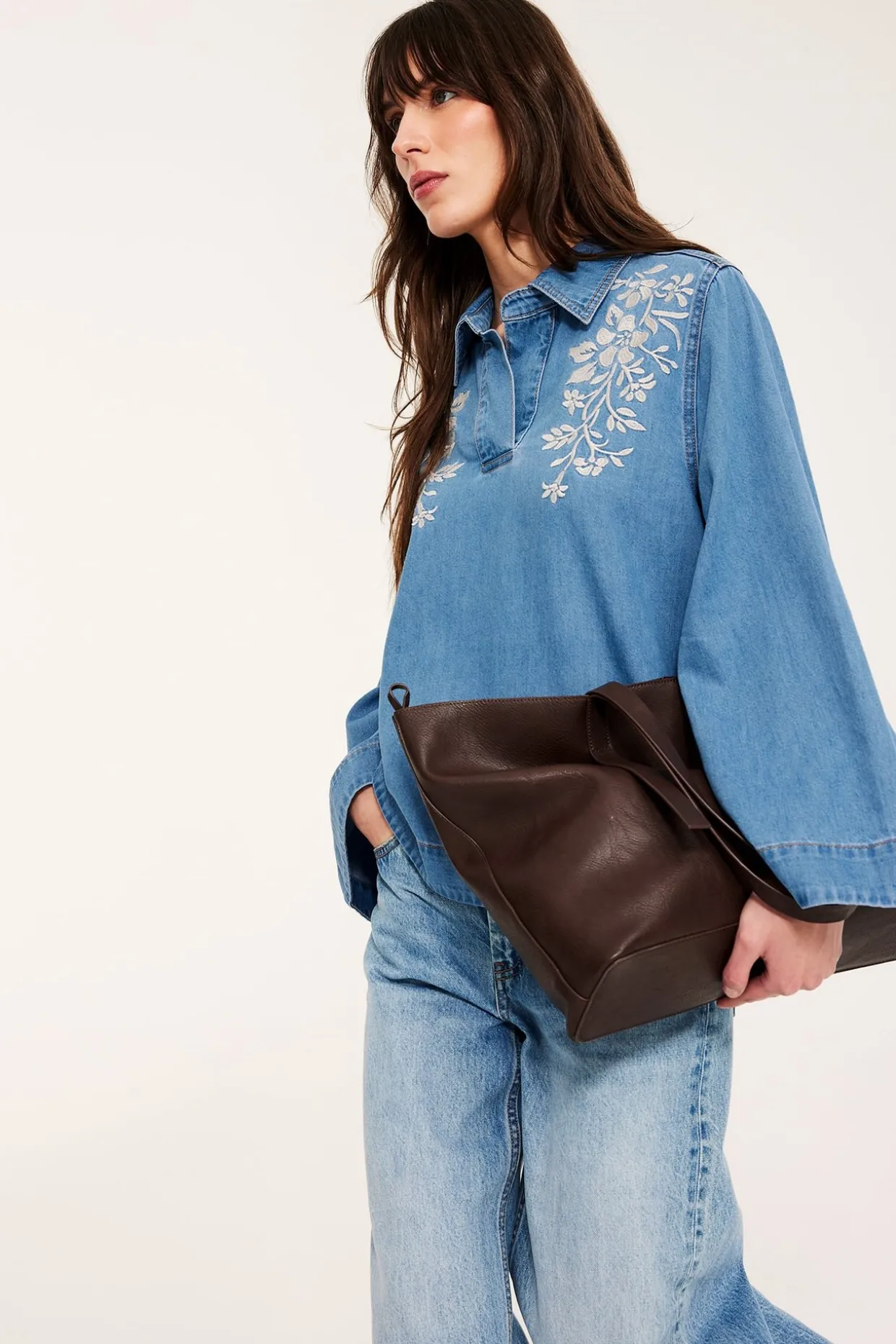 Popover jeansskjorte med broderi
