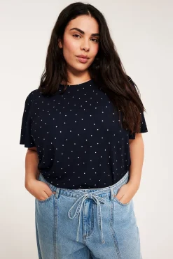 Prikkete topp