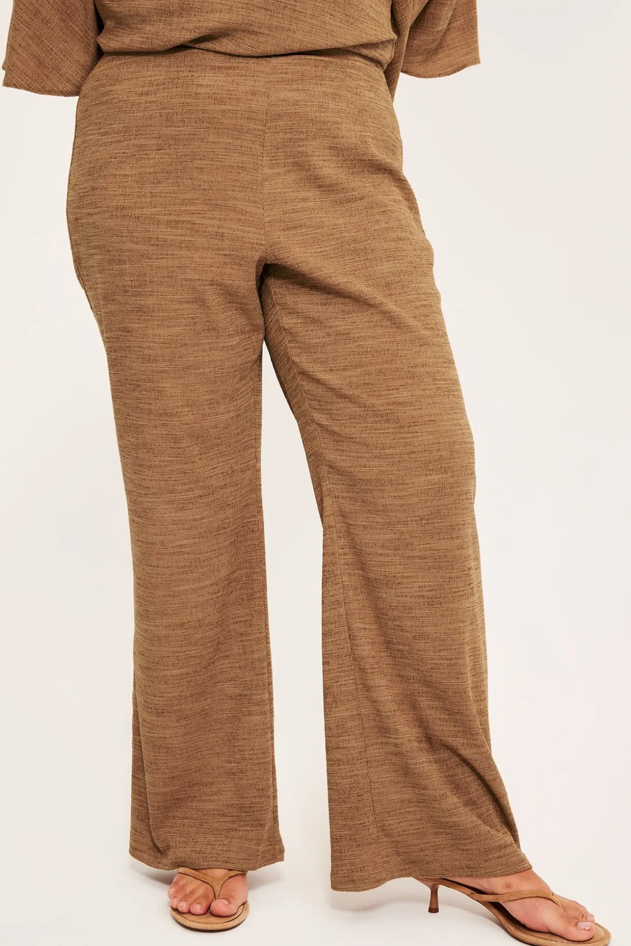Pull-on-bukser i bootcut-modell